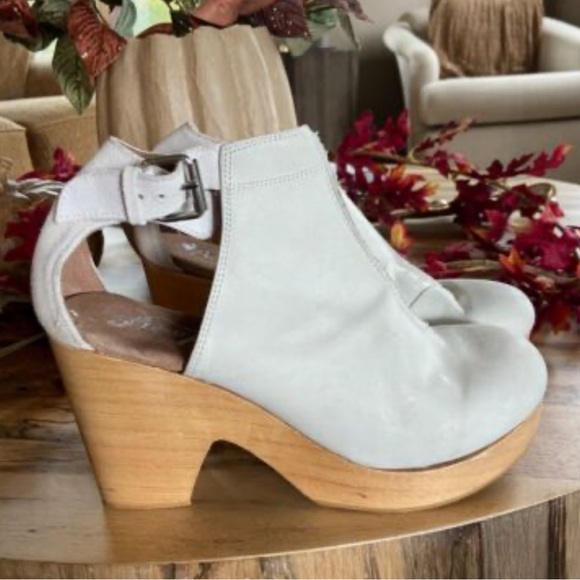 Free People Amber Orchard Clog Boots Wooden Platform White Leather Booties GUC - Picture 12 of 15